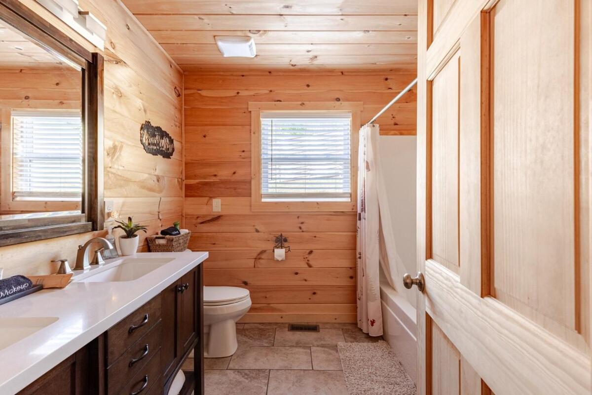 Twin Oaks Cabin Bryson City Exterior photo
